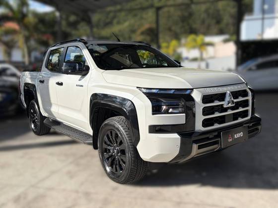 MITSUBISHI TRITON 2.4 BITURBO DIESEL CD KATANA 4X4 AUTOMÁTICO MITSUBISHI TRITON 2.4 BITURBO DIESEL CD KATANA 4X4 AUTOMÁTICO